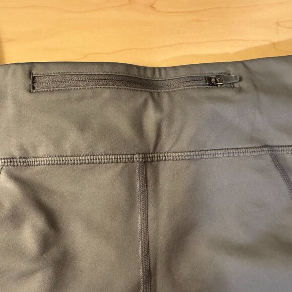 Nike Dri-FIT Gray Mesh Leggings - Picture 4 of 4